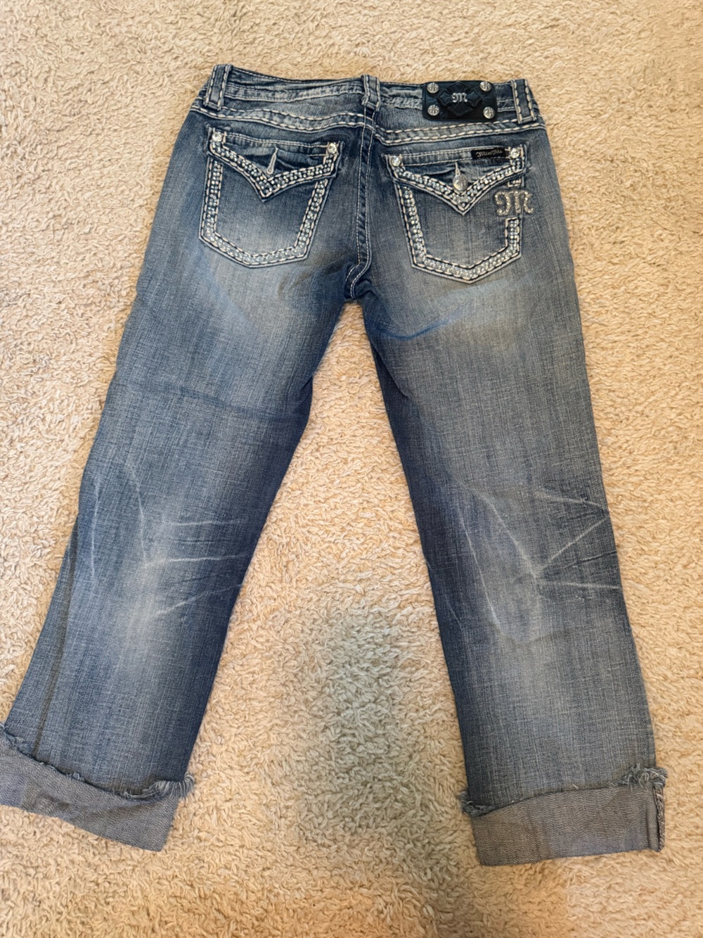 Miss Me Easy Cropped Jeans Size 27 - Picture 6 of 6